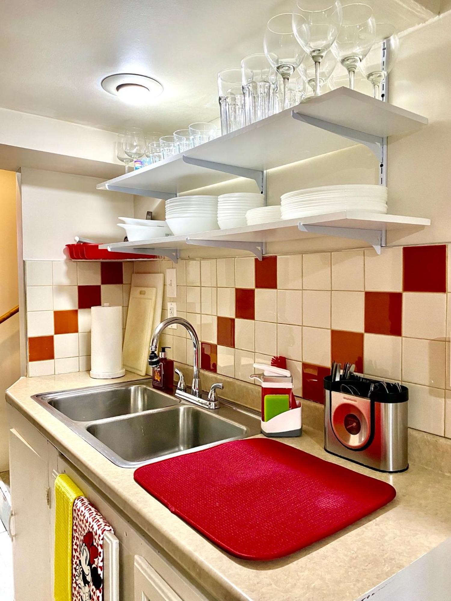 Tiny Private Room On The 1St Floor With Shared Bathroom Near Seatac Airport And Downtown Seattle Exterior photo