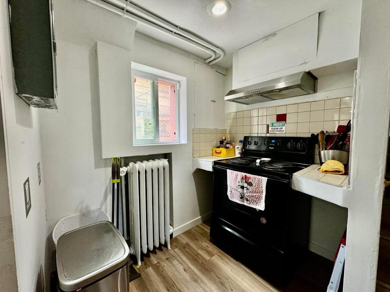 Tiny Private Room On The 1St Floor With Shared Bathroom Near Seatac Airport And Downtown Seattle Exterior photo
